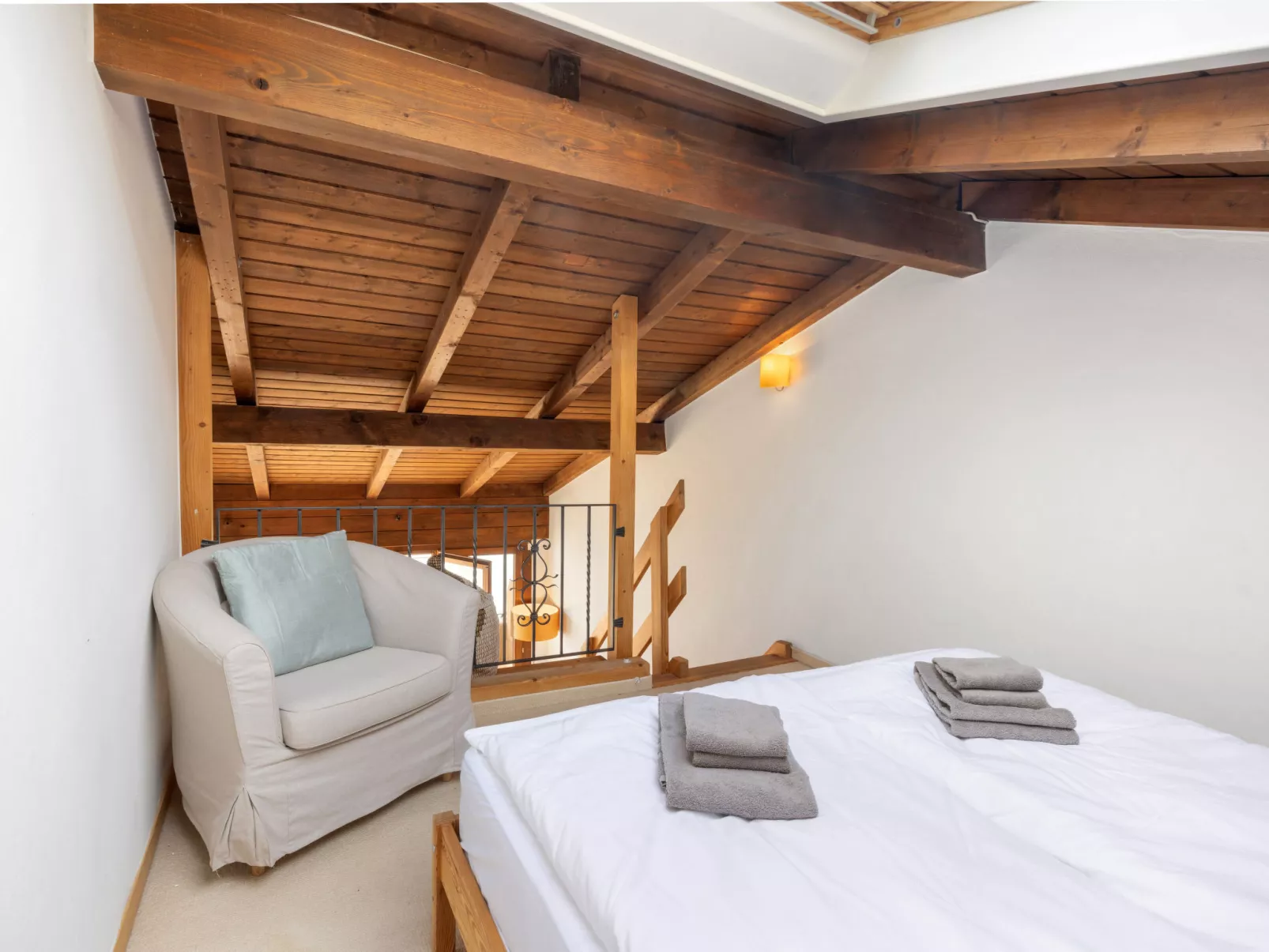 Brissago White-Inside