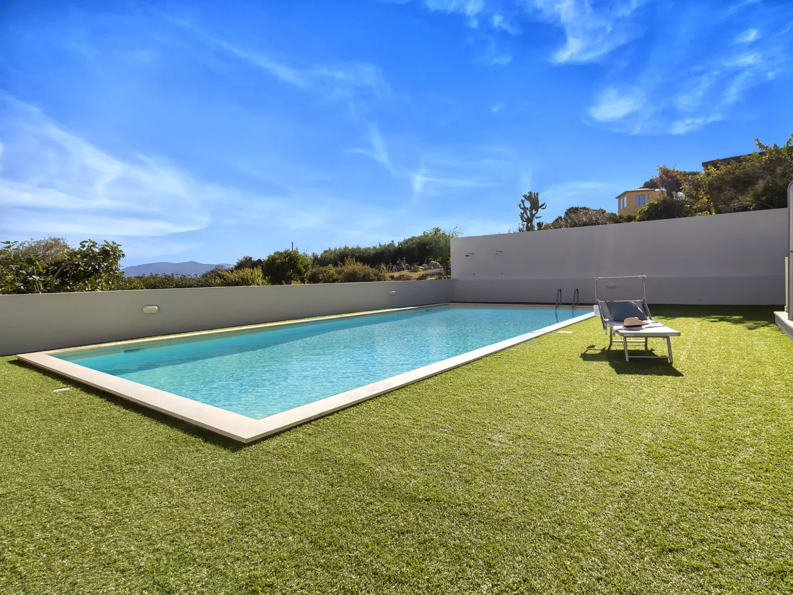 La terrazza sulla piscina-Outside