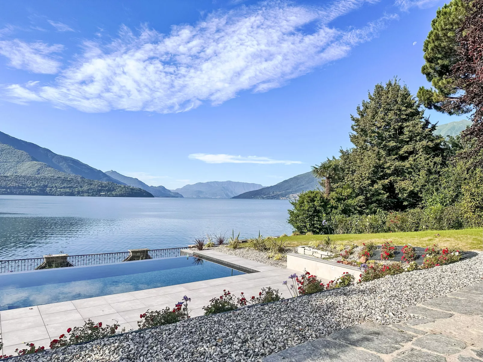 Lago Infinito-Outside