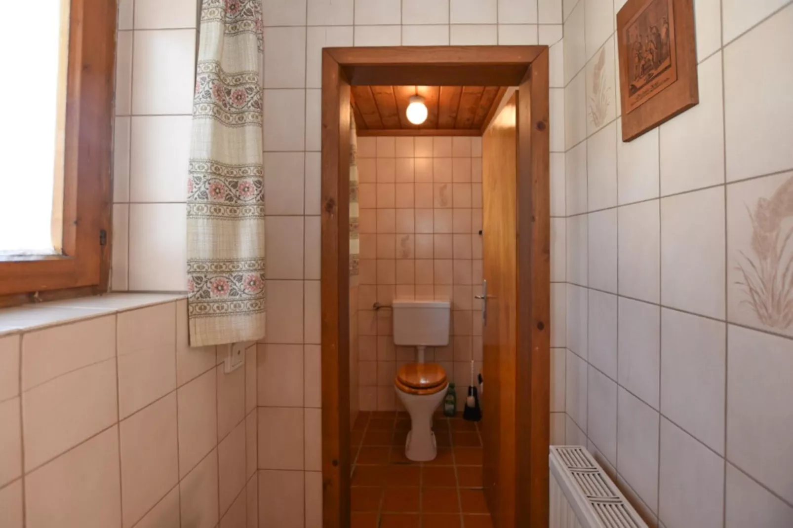 Bungalow in Kitzbühel-Bathroom