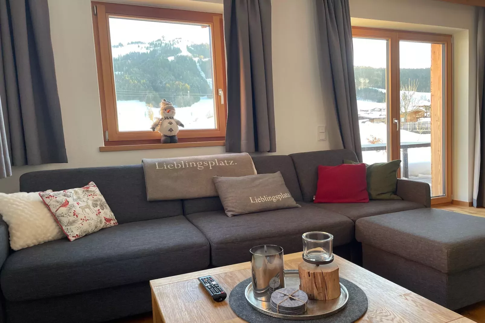 Luxusapartment mit Sauna am Berg-Living room