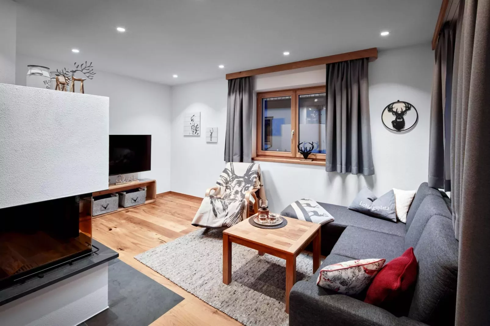 Luxusapartment mit Sauna am Berg-Living room