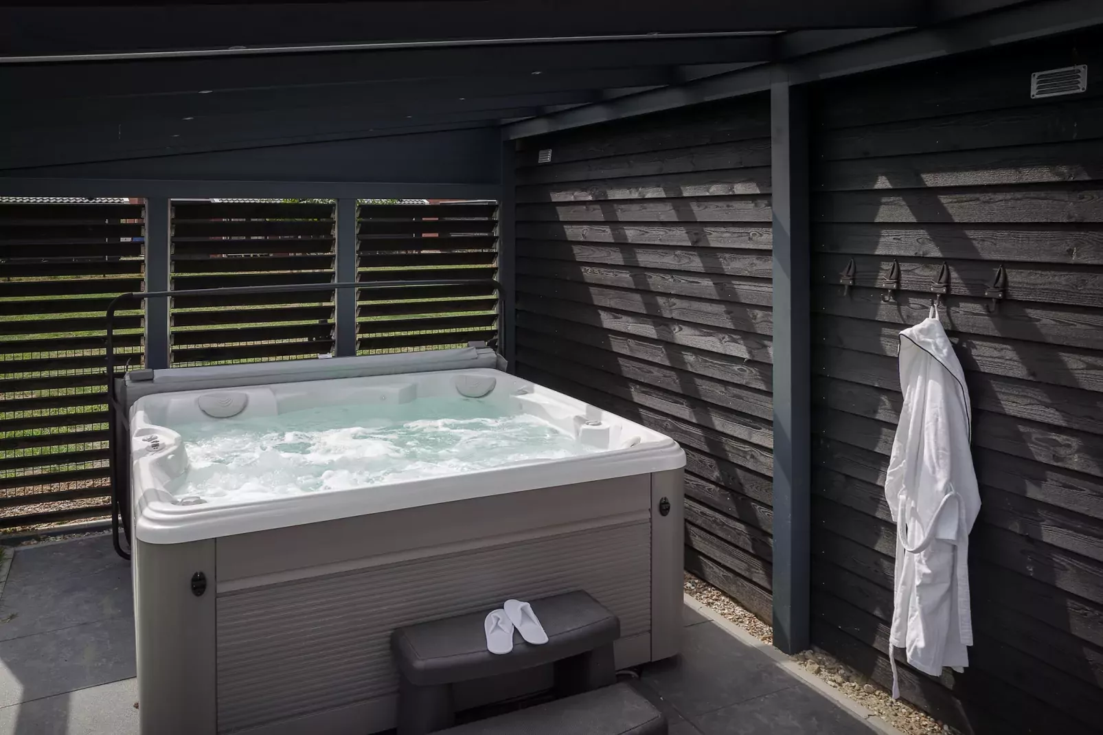 12 persoons Stadvilla met Jacuzzi-Bien-être