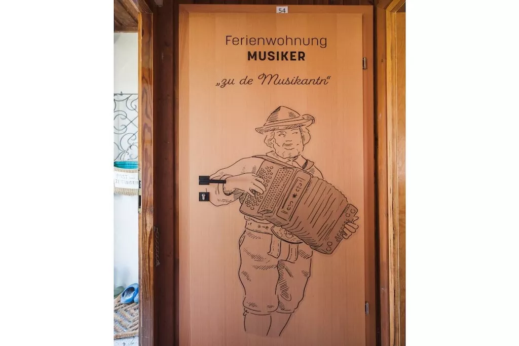465816-Nicht getaggt