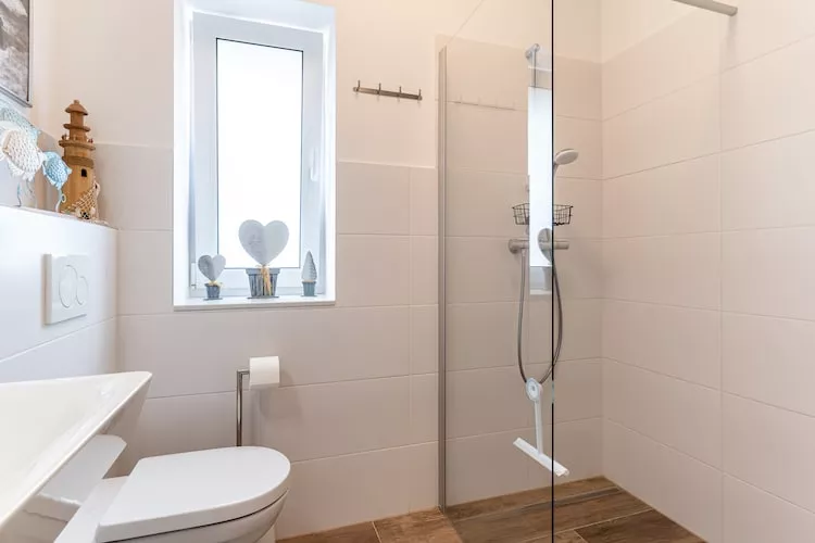 Ferienhaus Bi de Kark-Bathroom