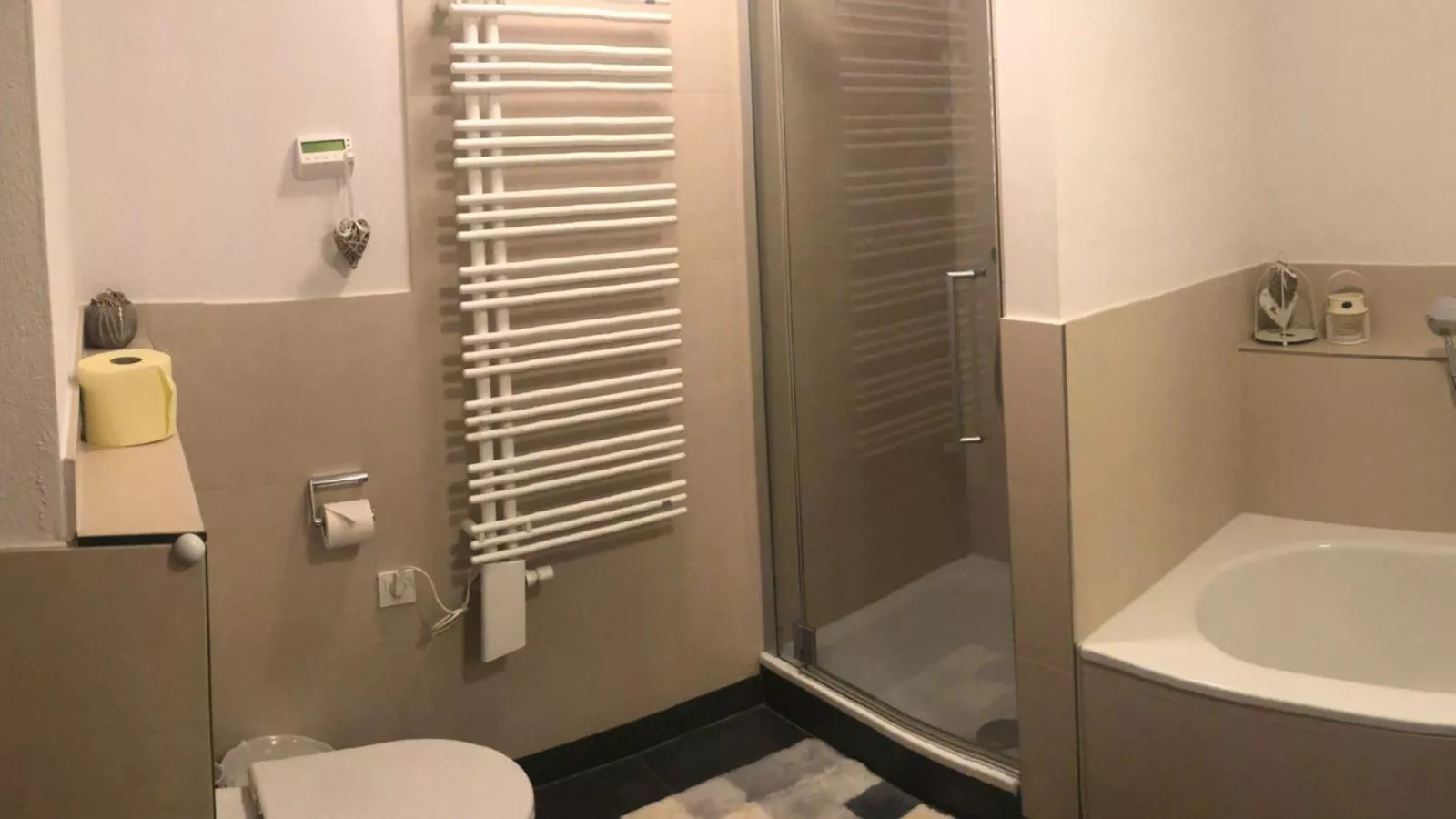 Residenz Drei Berge-Bathroom