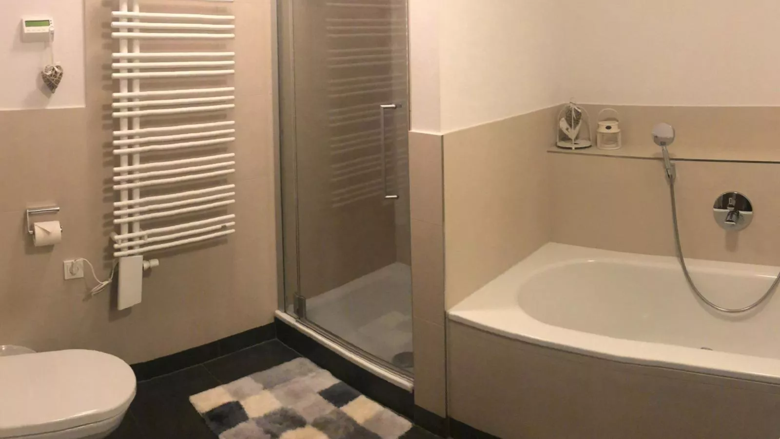 Residenz Drei Berge-Bathroom