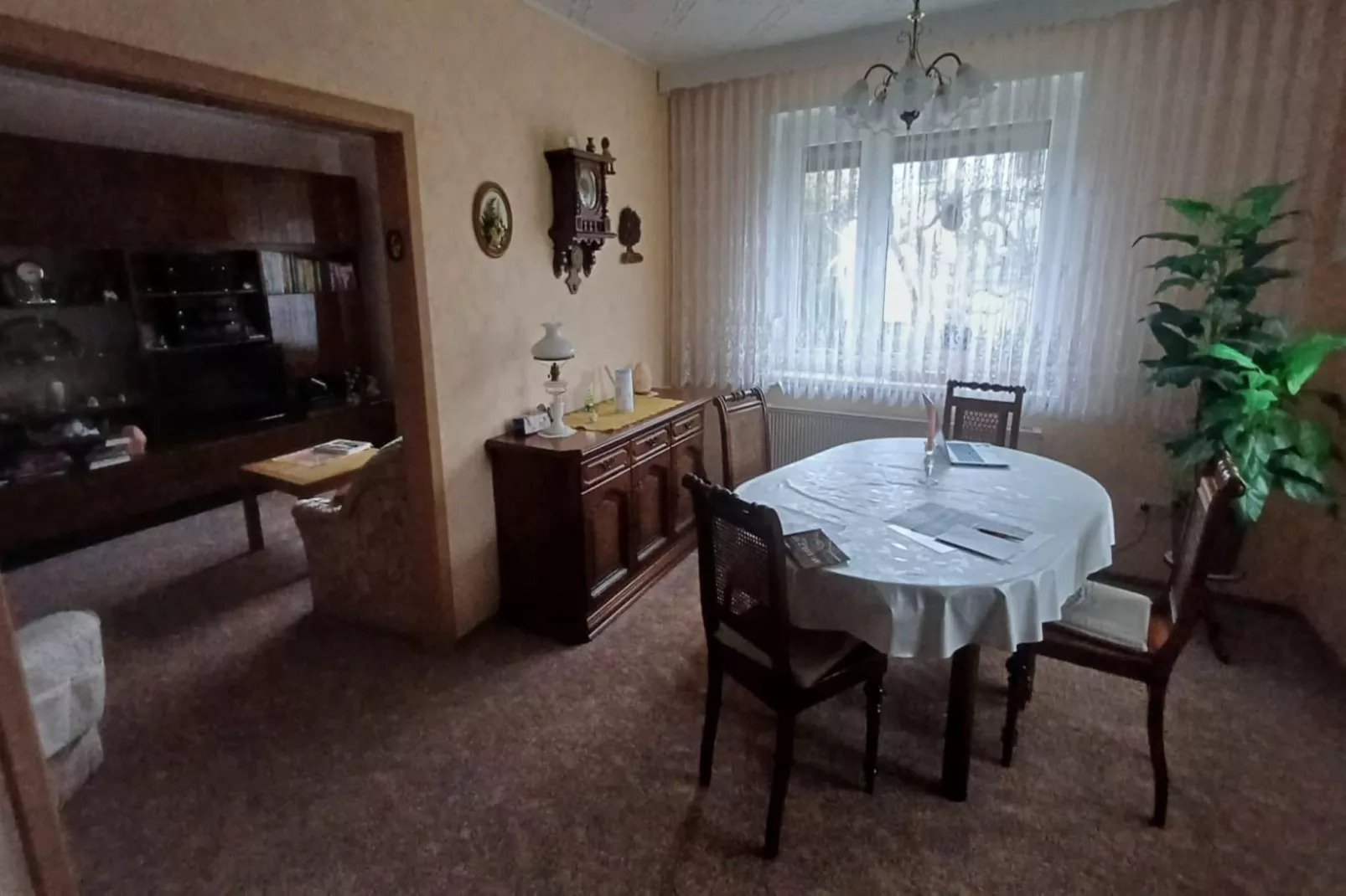 Schönes Ferienhaus in Ortrand in Süd-Brandenburg-Dining room