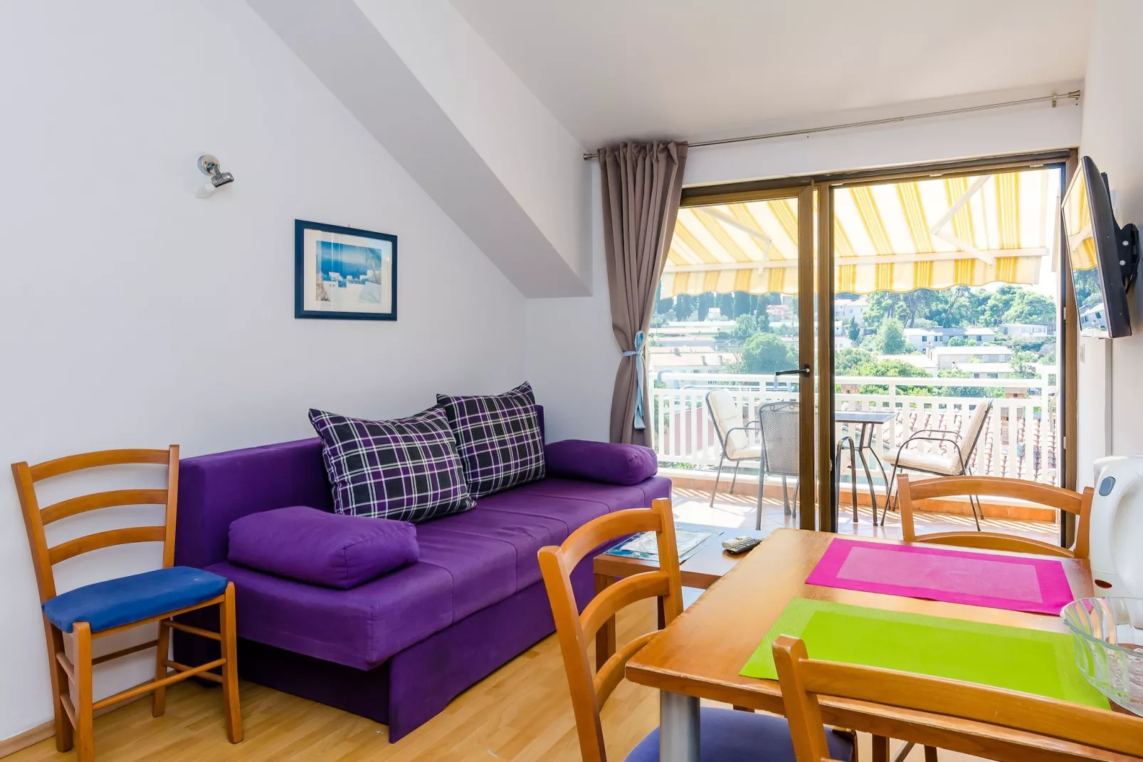 Apartments Princ Hrvoje- Studio With Balcony-Wohnzimmer