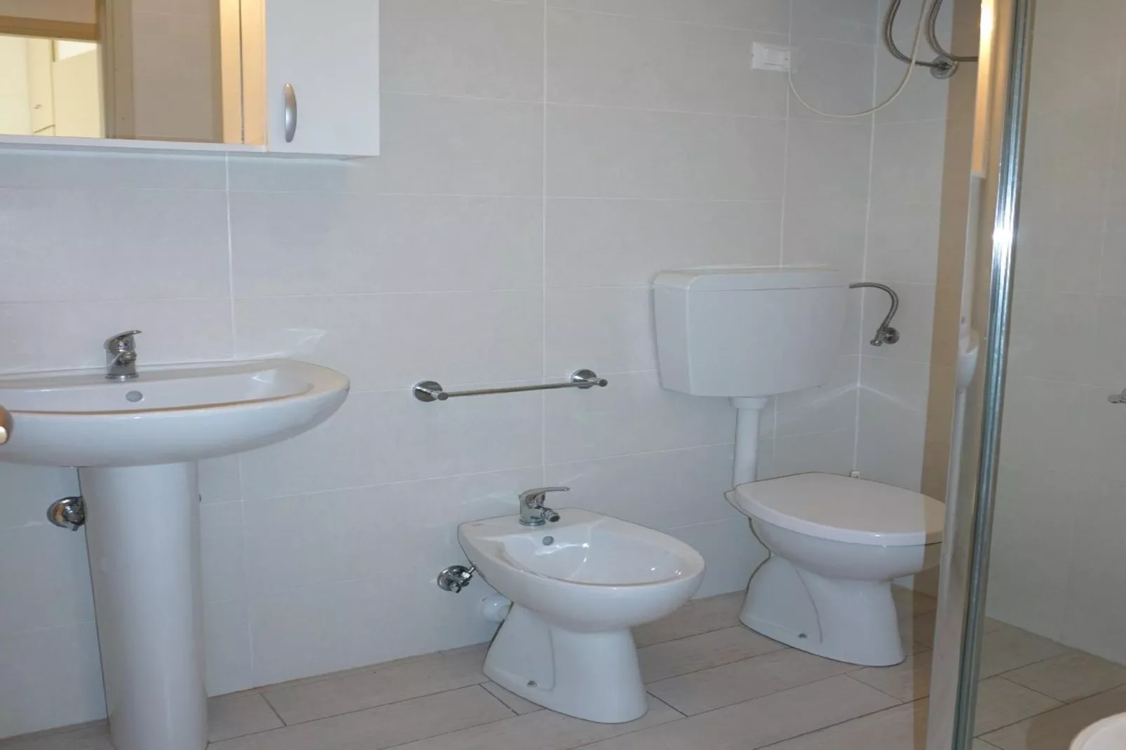LN 20/75-Badezimmer