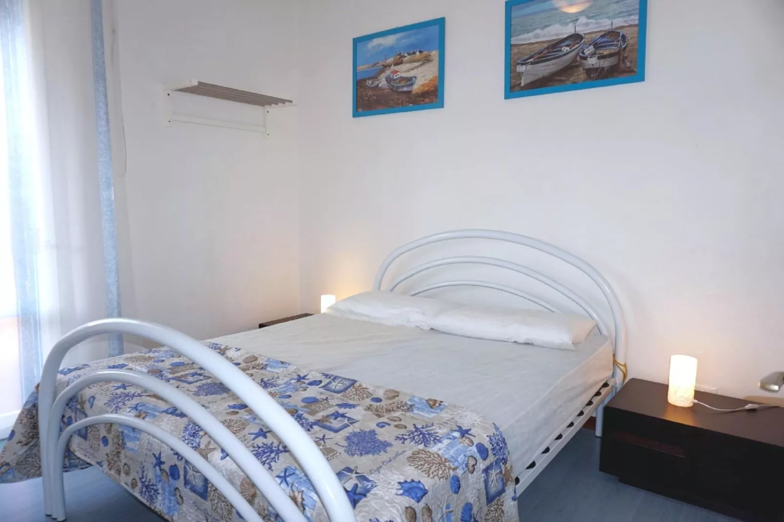 LN 75/70-Bedroom