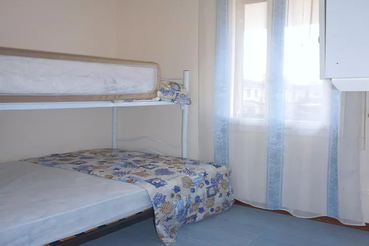 LN 75/70-Bedroom