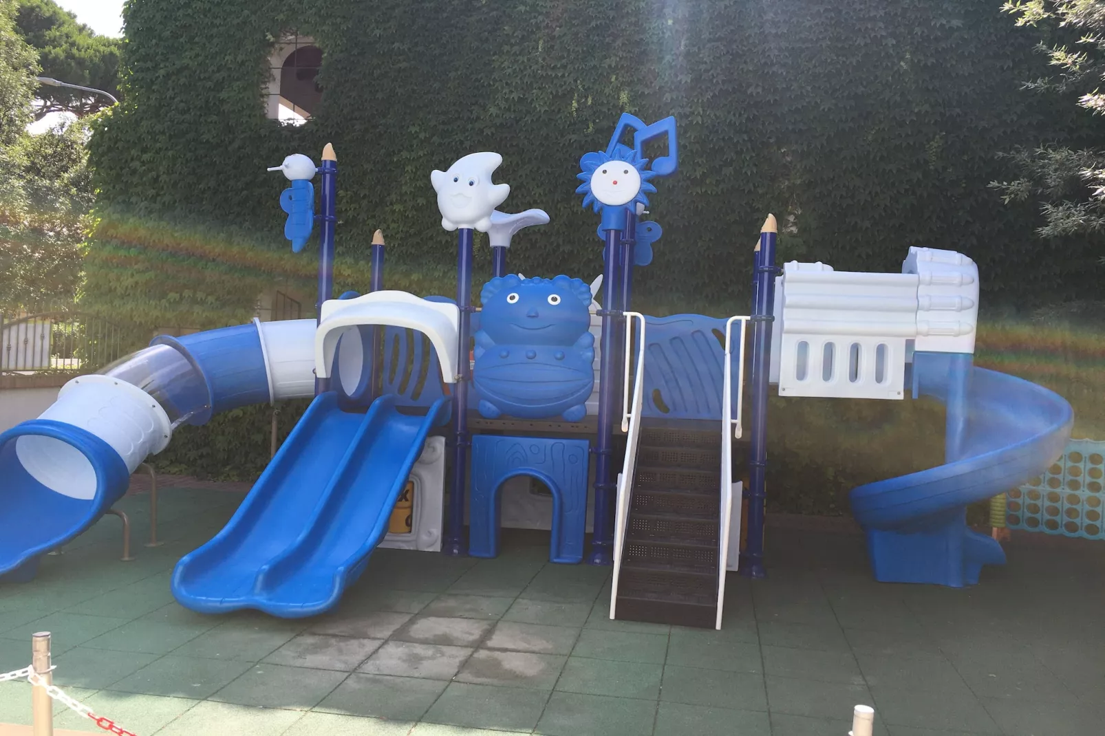 Caliente Sette-Installations du parc