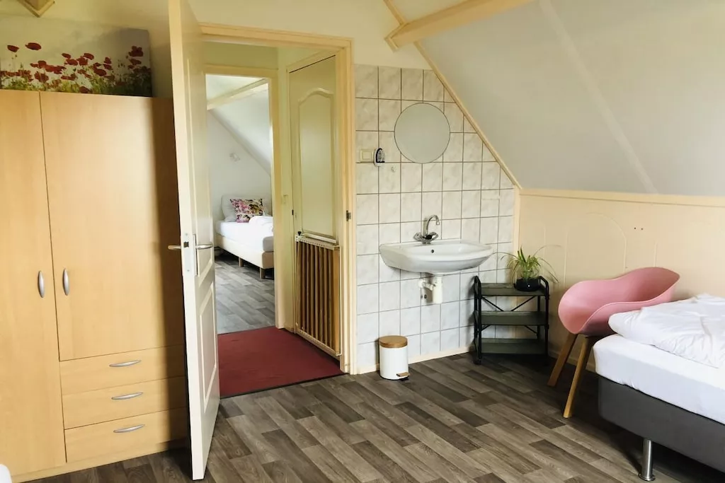 495316-Bedroom