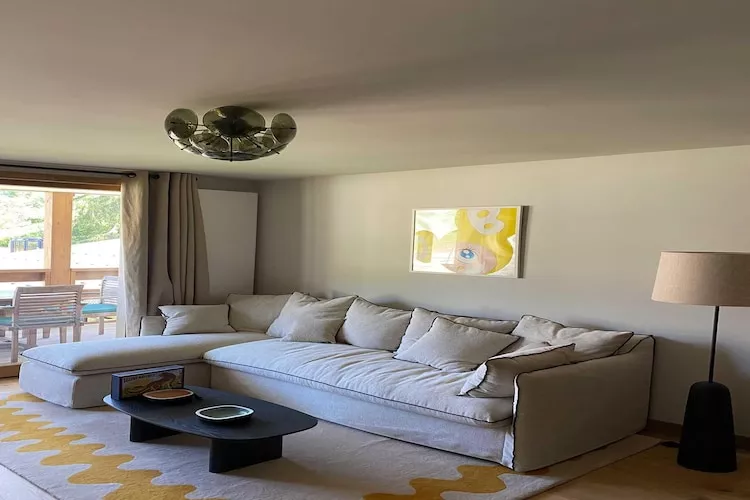 ZB-161-PRARIAND-Living room
