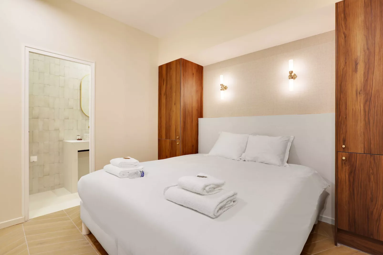 JB-4-RIVOLI-Bedroom