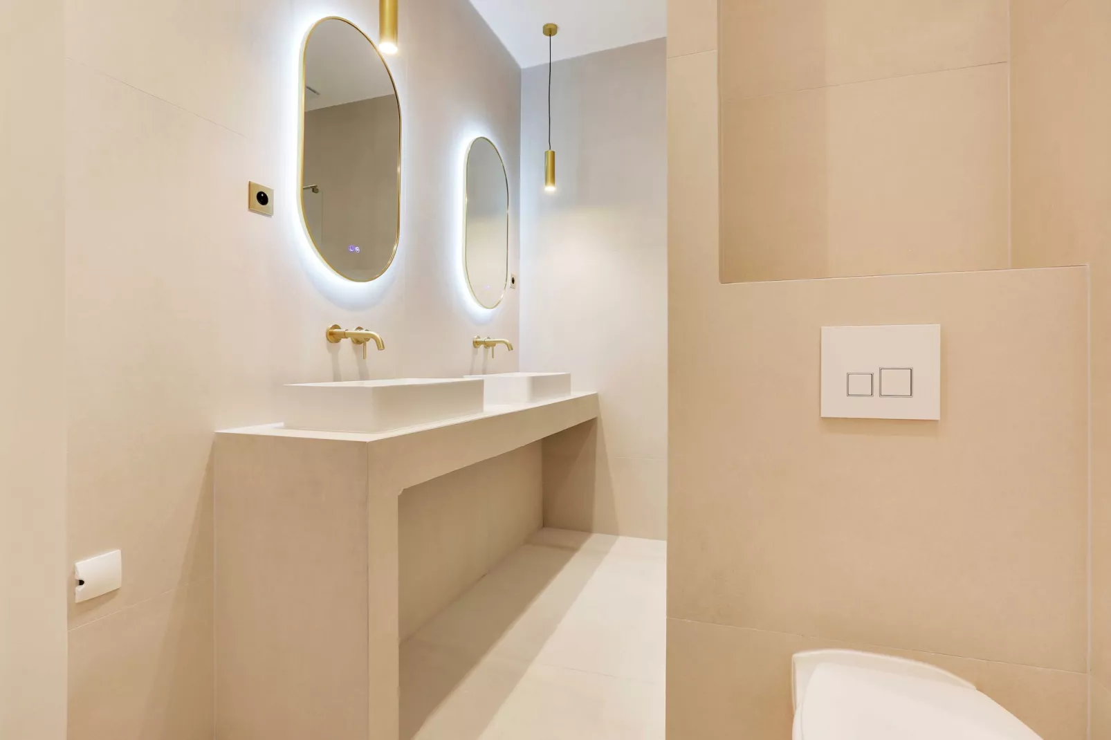 JB-4-RIVOLI-Bathroom
