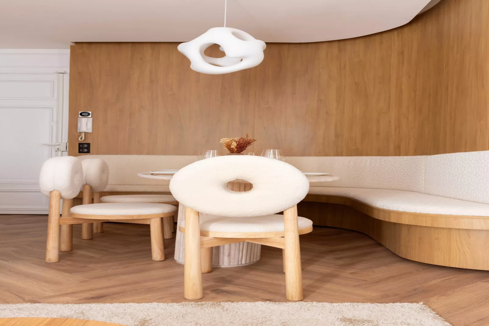 PB-44-ROYAL-Dining room