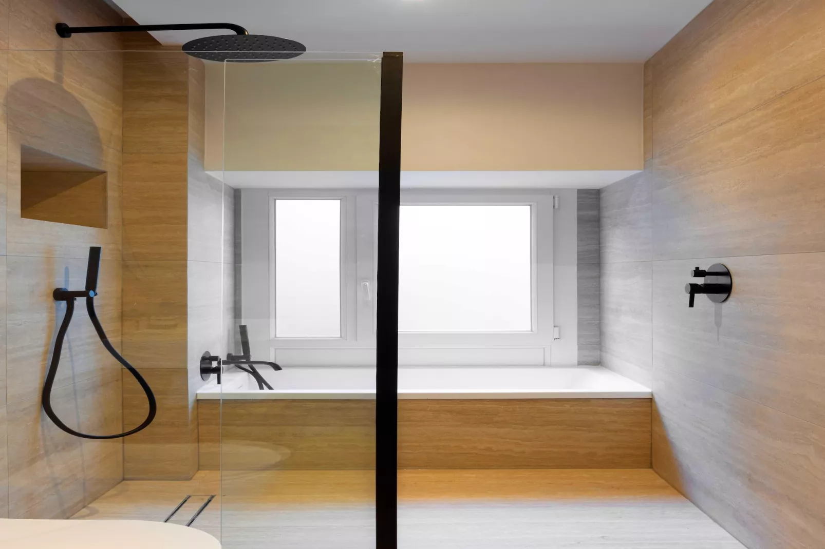 PB-44-ROYAL-Bathroom