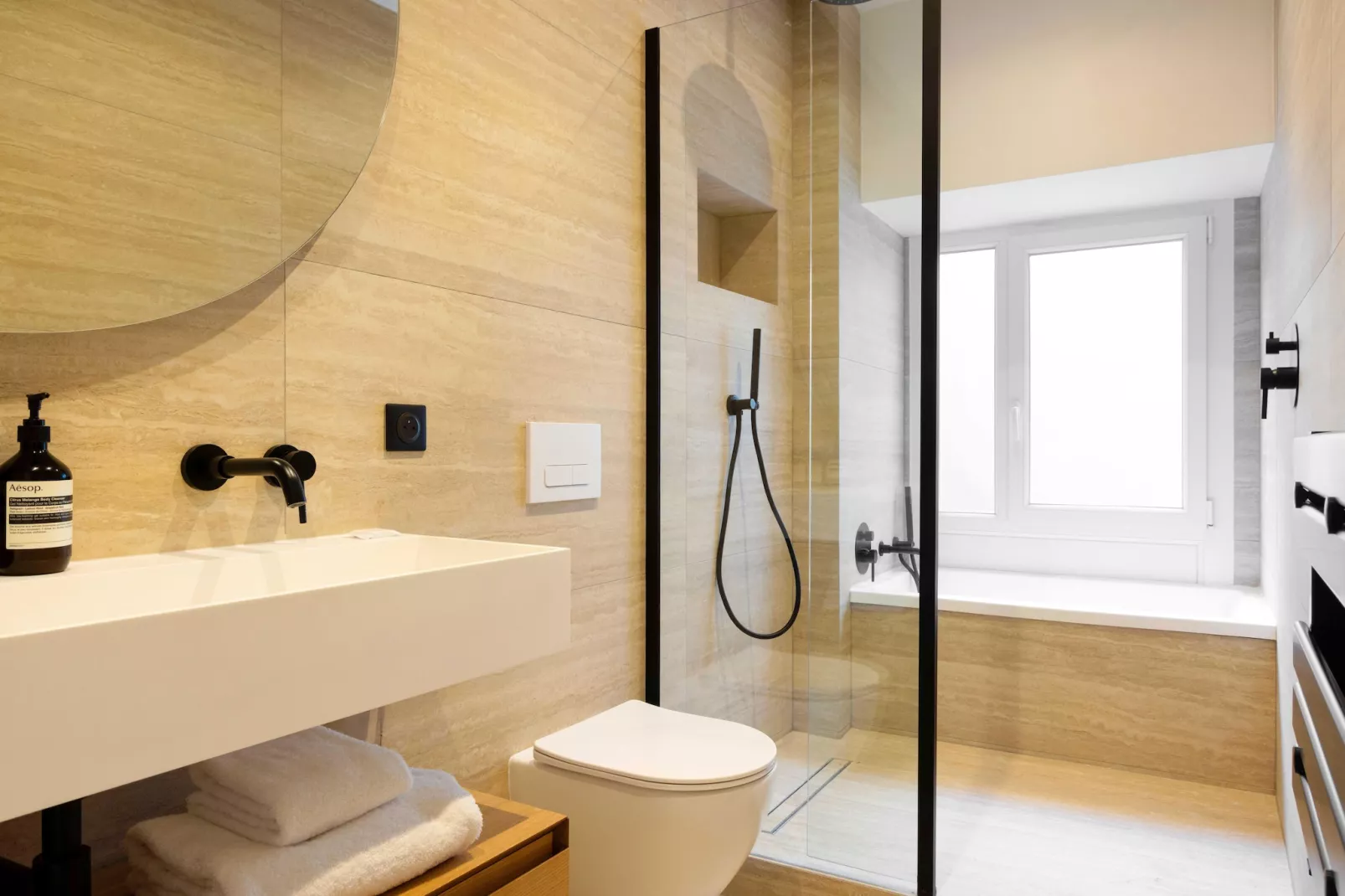 PB-44-ROYAL-Bathroom