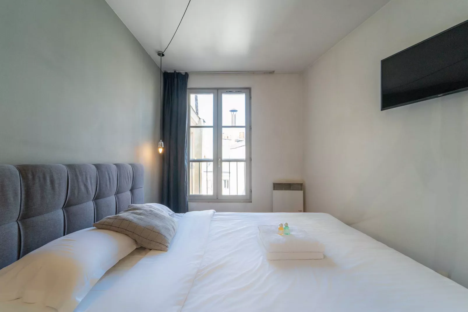 SG-5-BUFFON-501-Bedroom