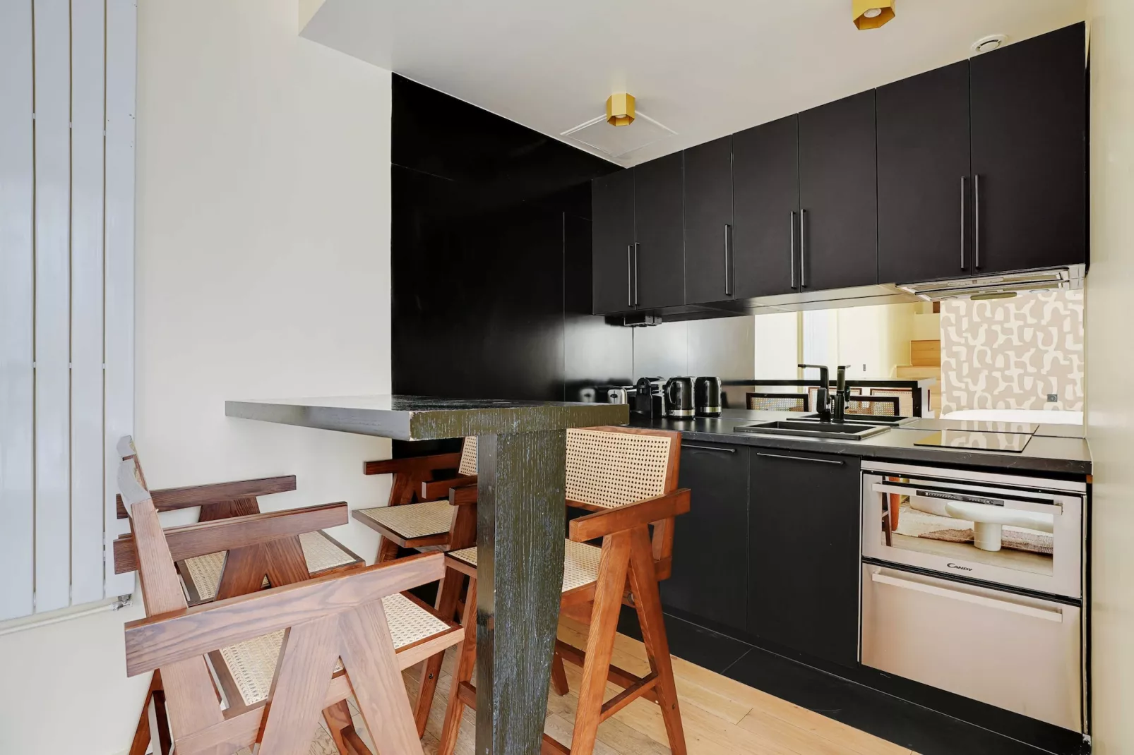 EC-9-ANJOU-RDC-Kitchen