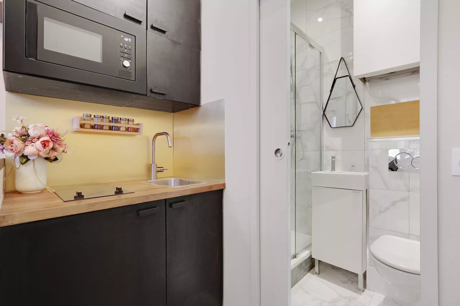 RE-22-ECHIQUIER-Kitchen