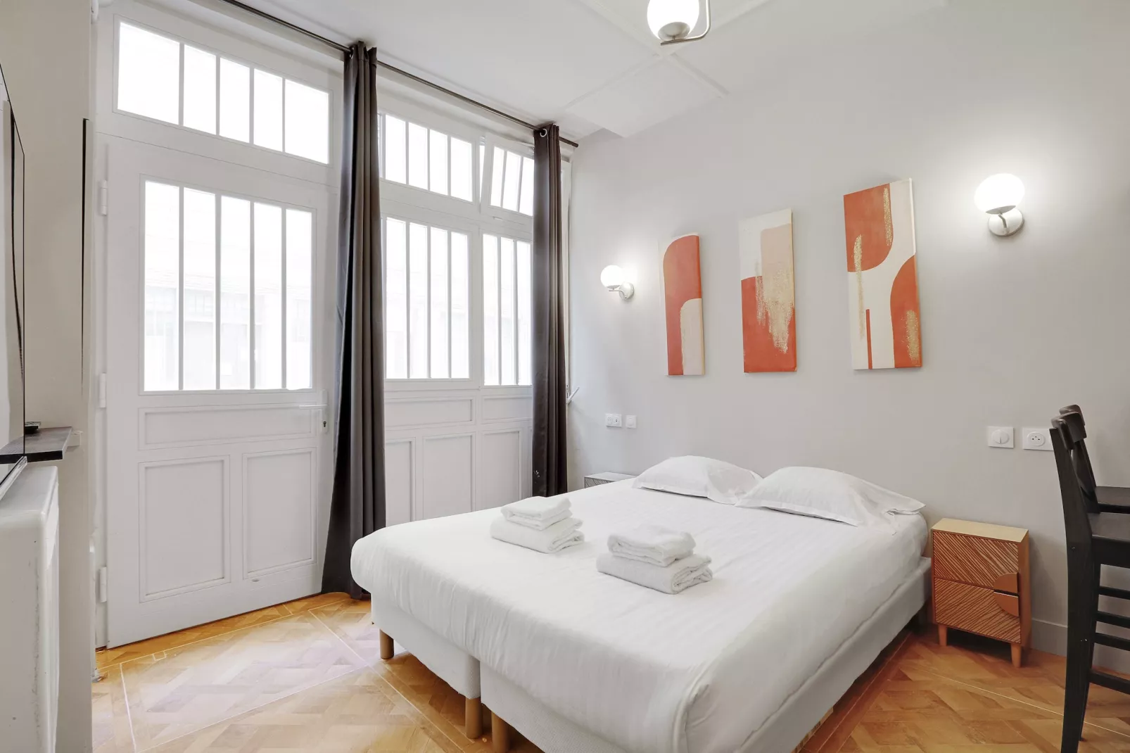 RE-22-ECHIQUIER-Bedroom