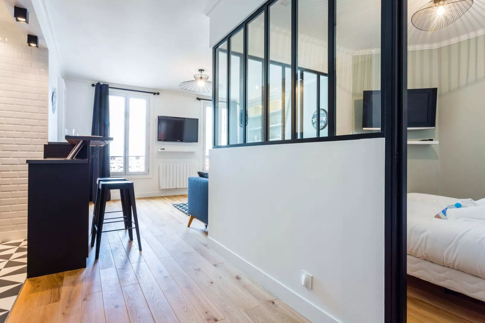 DP-120-ANTOINE-14-Bedroom