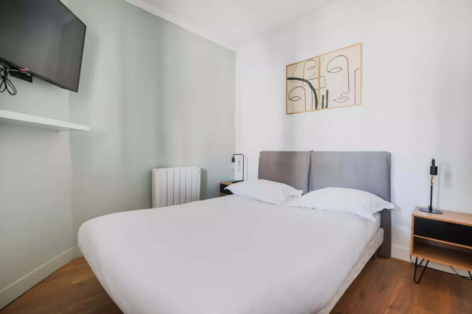 DP-120-ANTOINE-14-Bedroom
