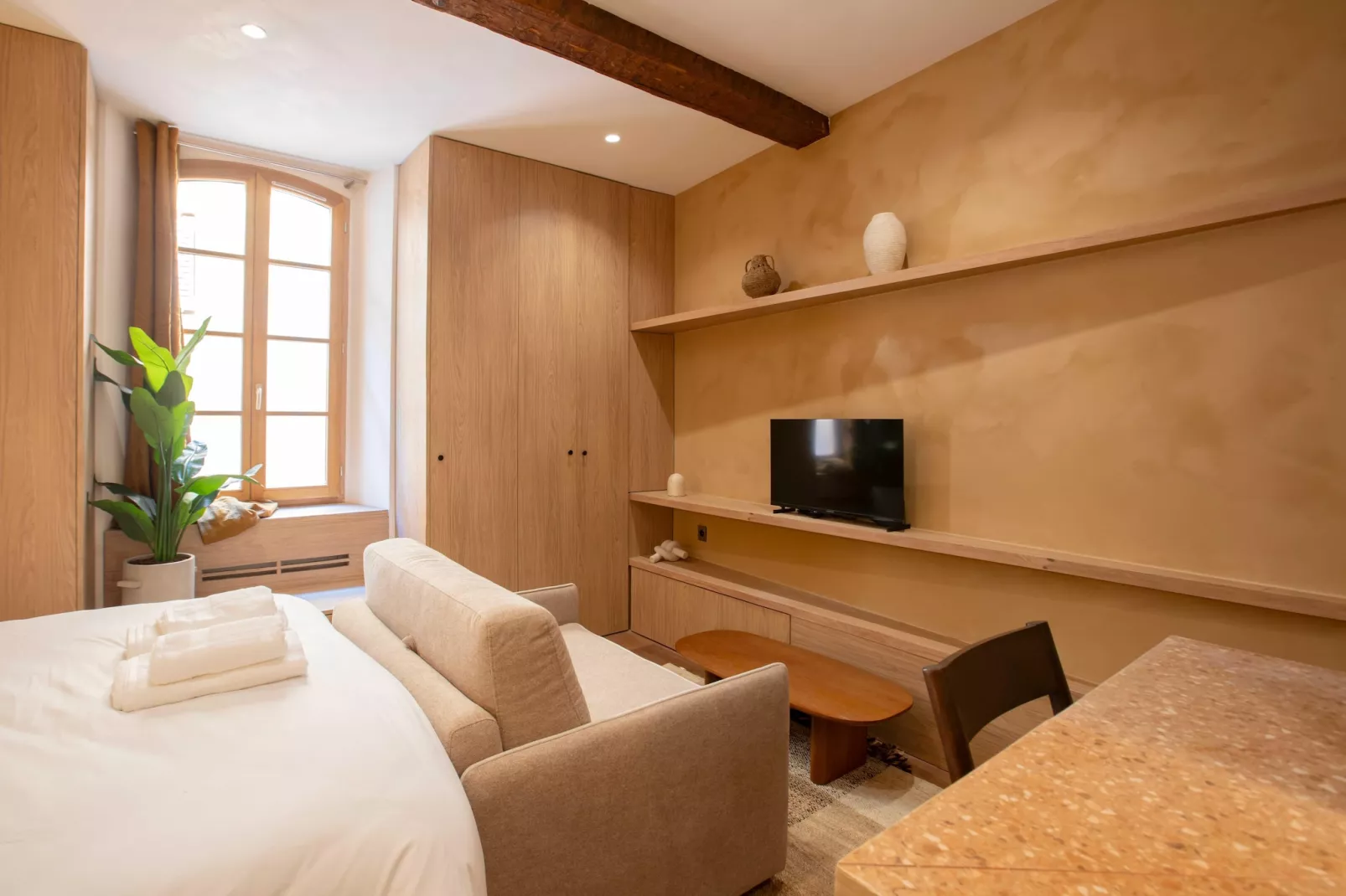 EM-14-PORTALET-Bedroom