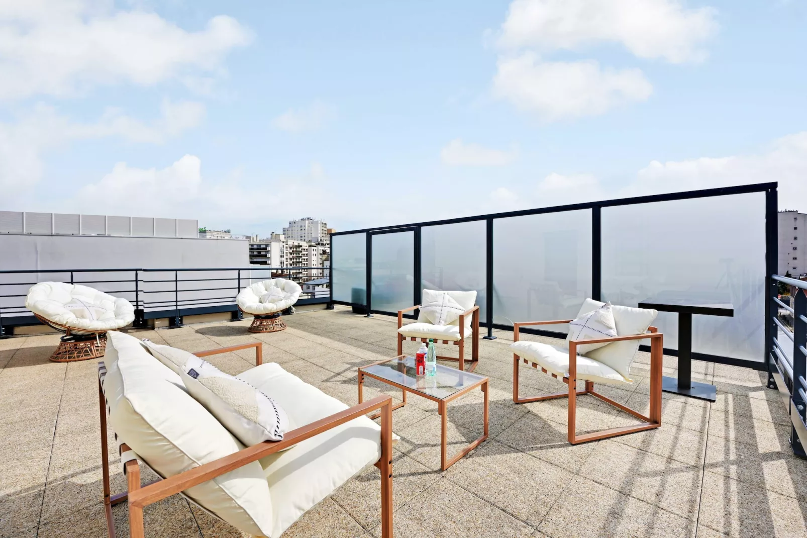 DB-66-MARTIN-41-Terrace balcony