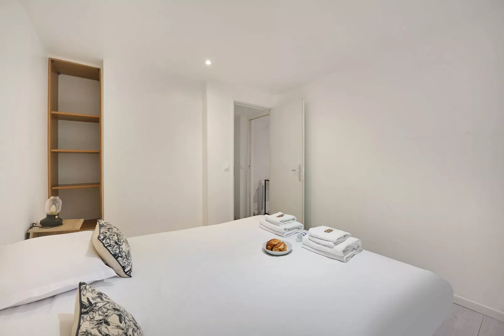LP-14-EUGENE-SOUPLEXE-Chambre