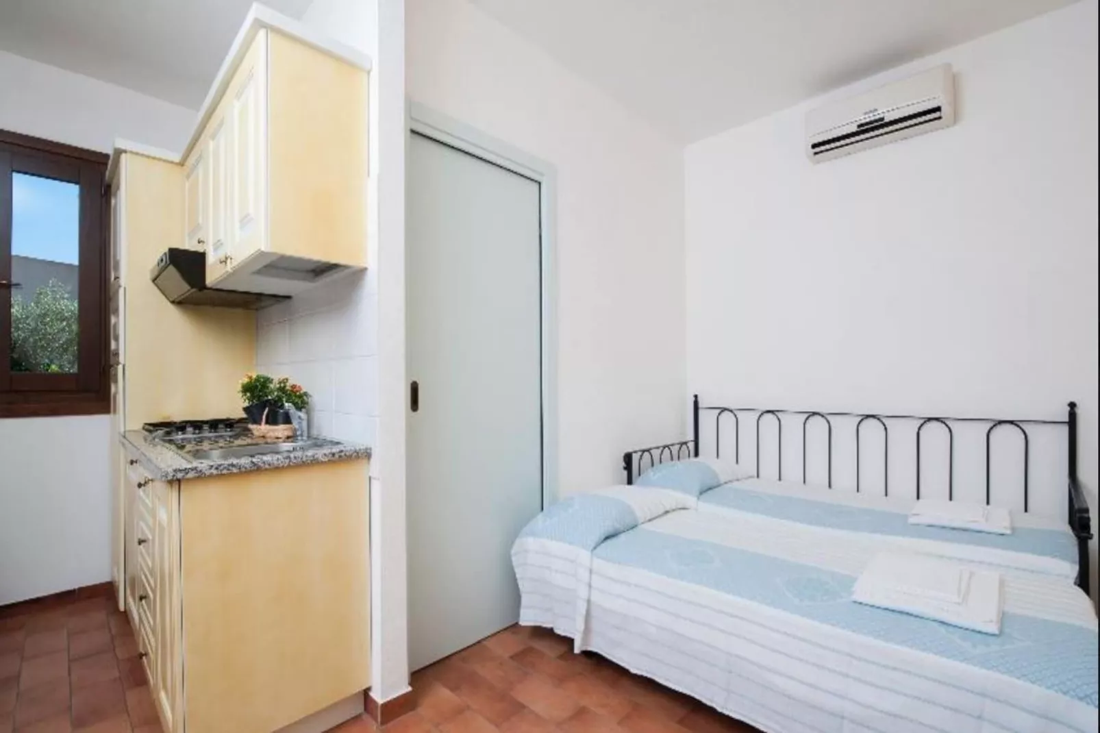 Bilocale x 6-Schlafzimmer