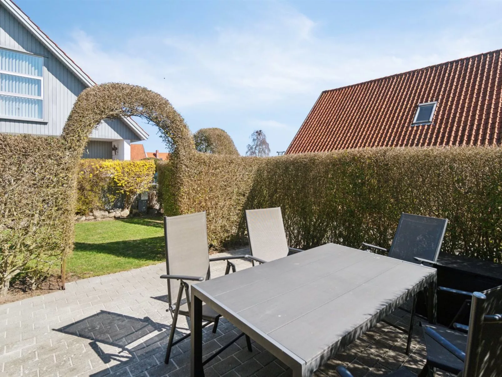 "Annvy" - 1km from the sea-Draußen
