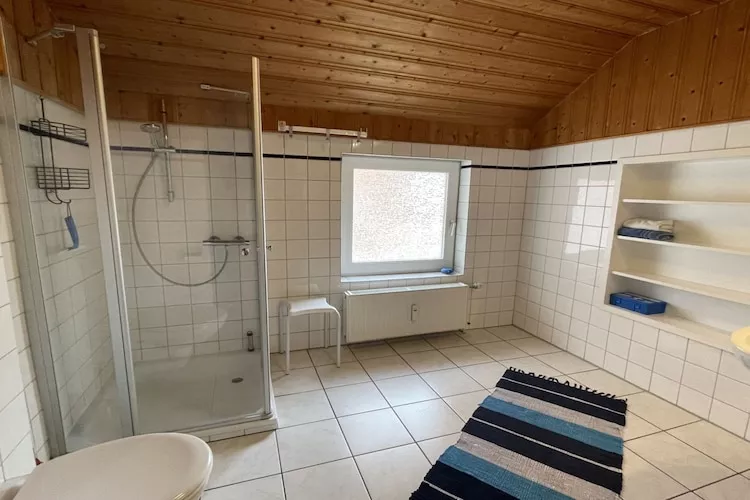 Watt 1-Bathroom
