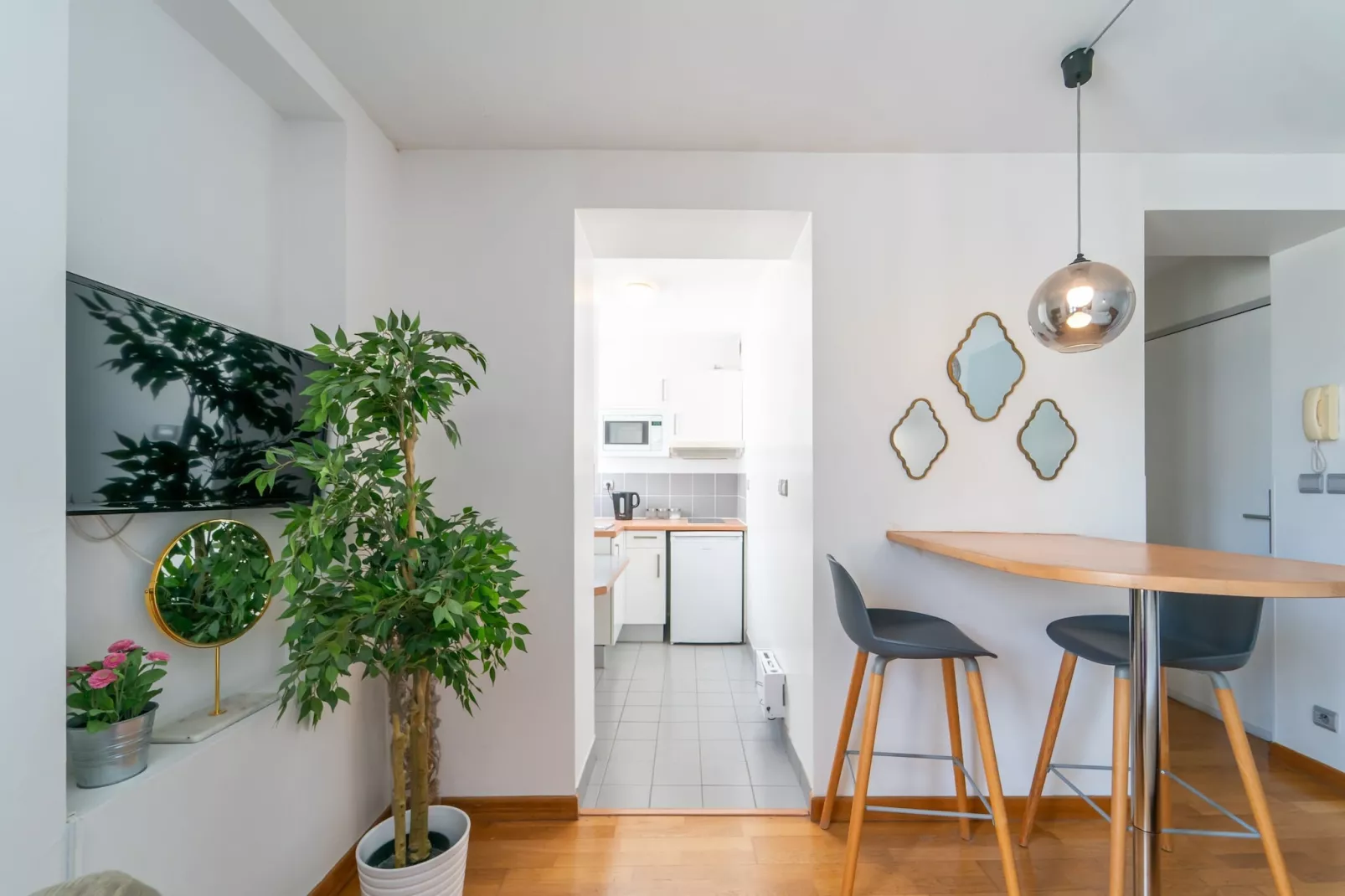 SG-5-BUFFON-502-Kitchen