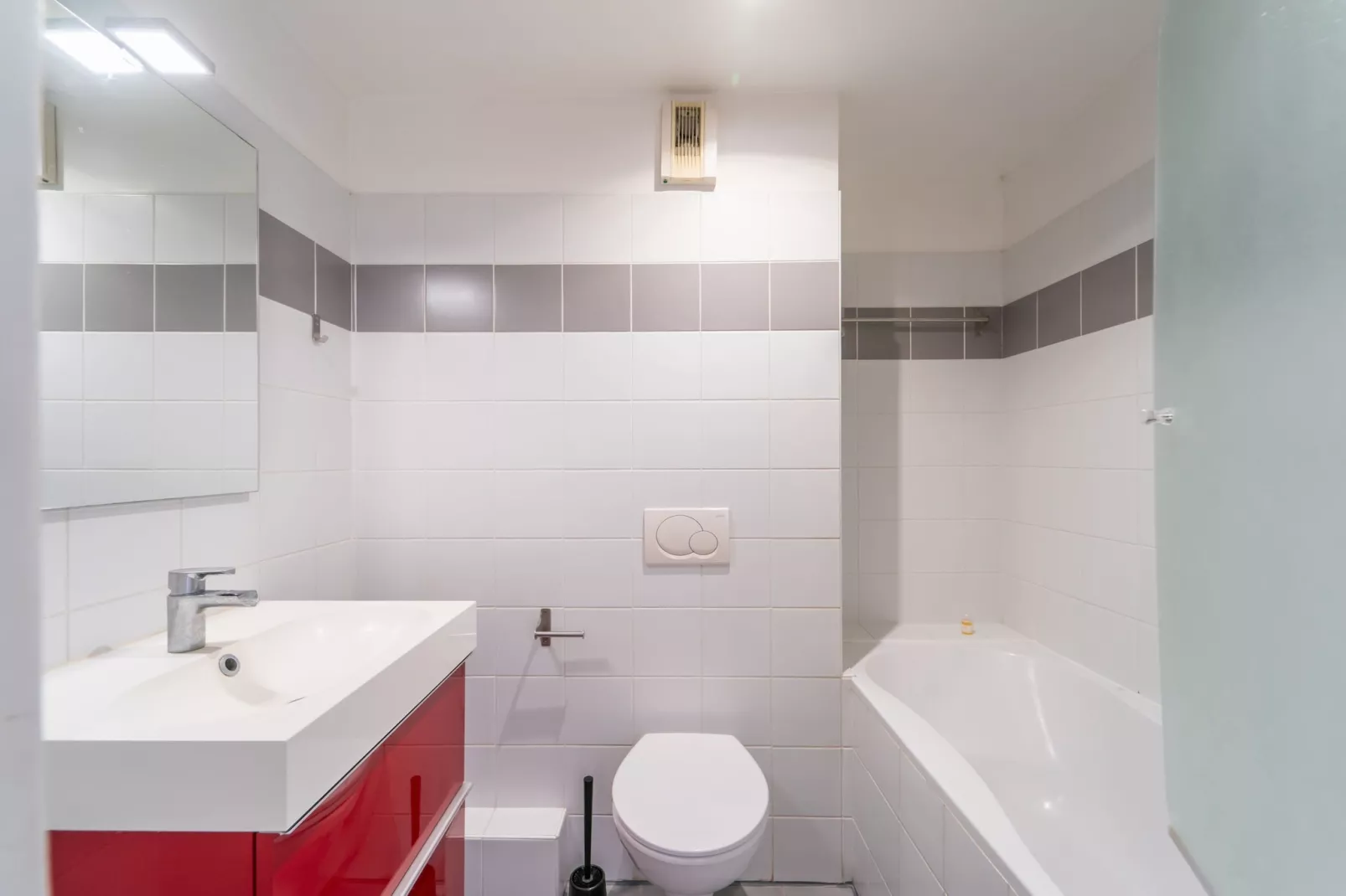 SG-5-BUFFON-502-Bathroom