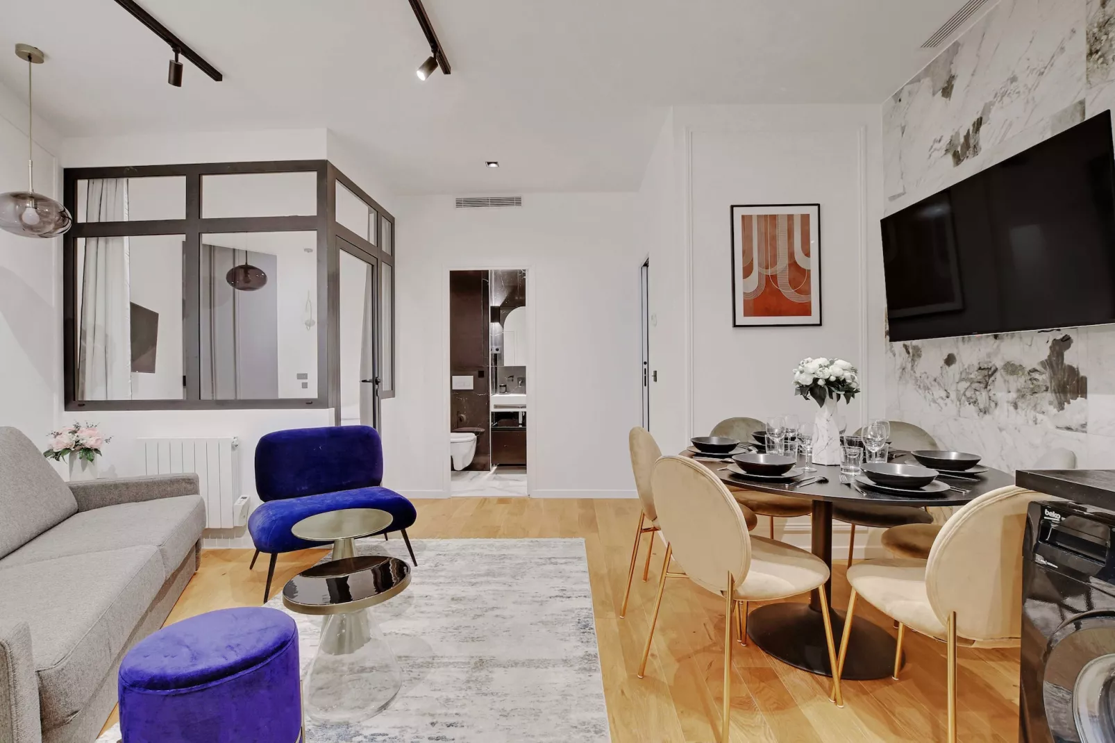 ES-26-LAMARTINE-Dining room