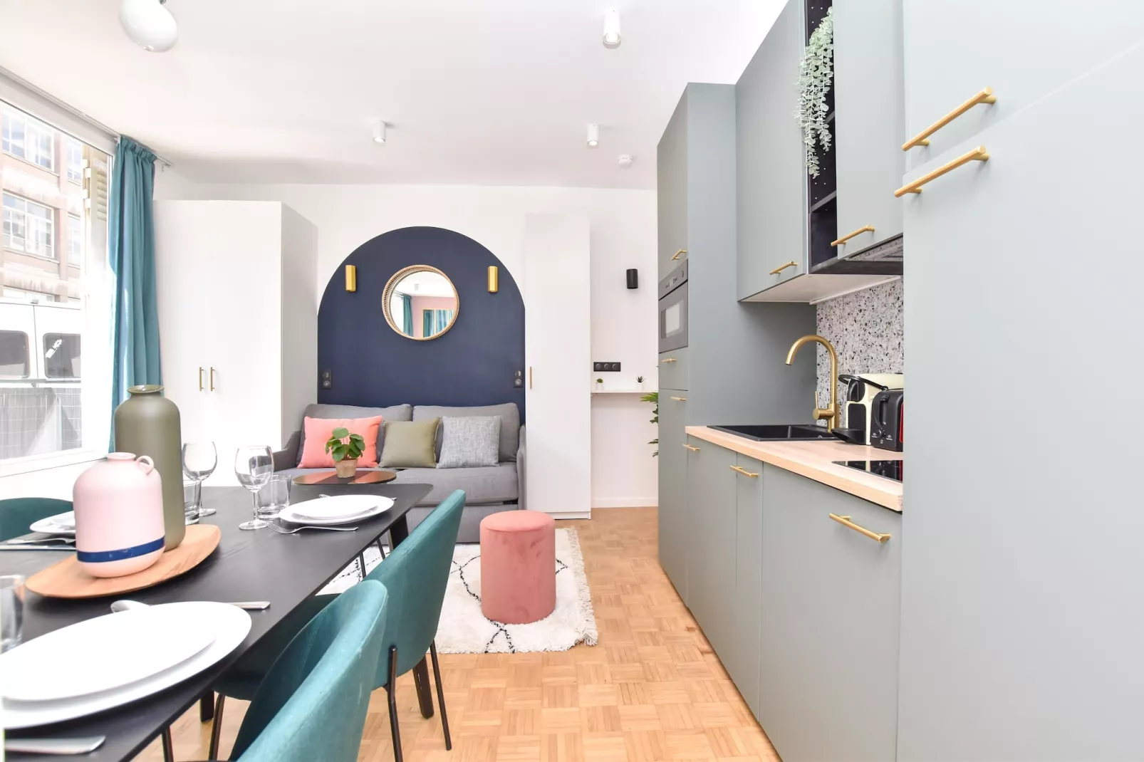 FDL-43-MADEMOISELLE-Dining room