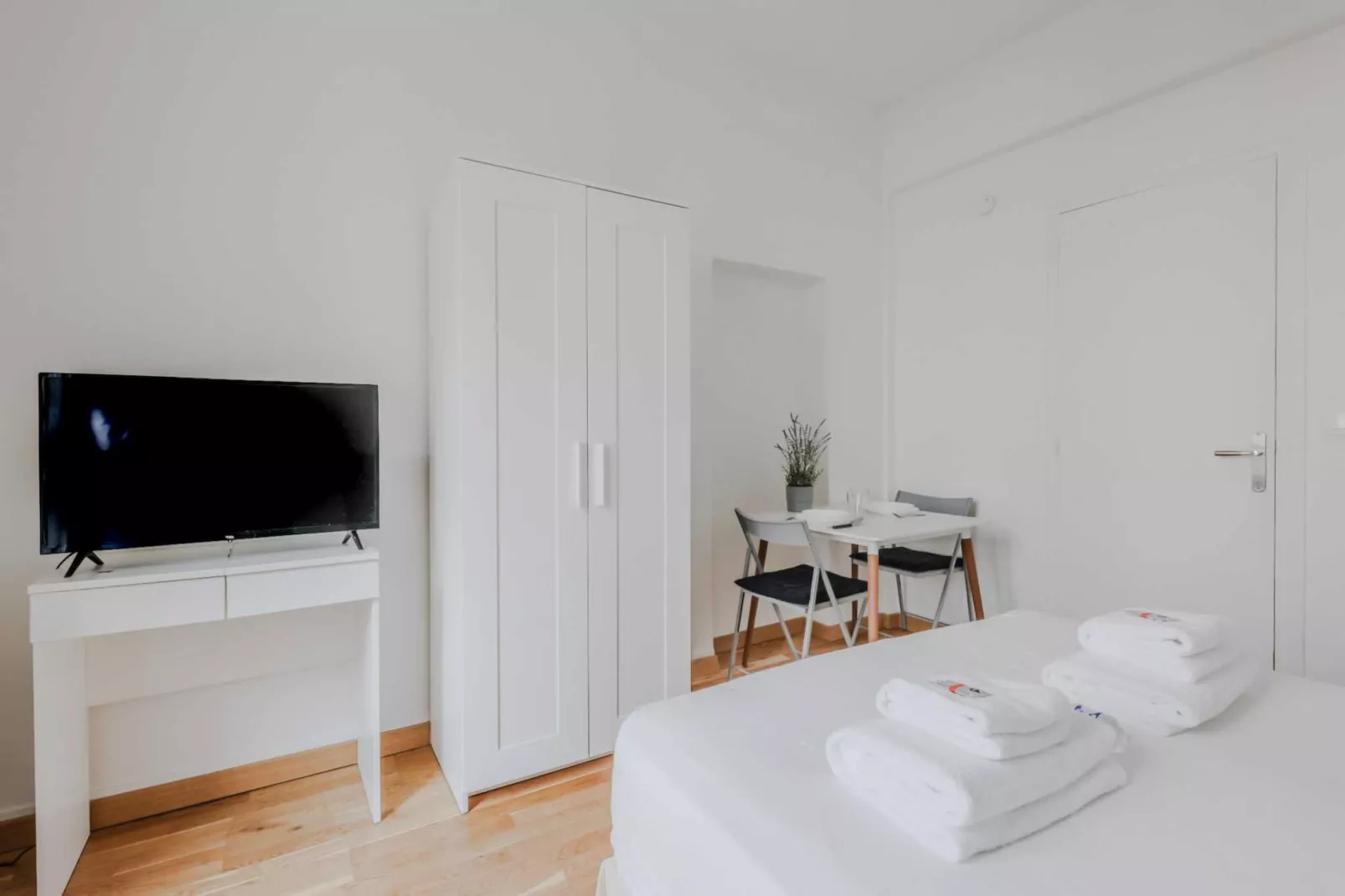 SK-35-JAURES-1-Schlafzimmer