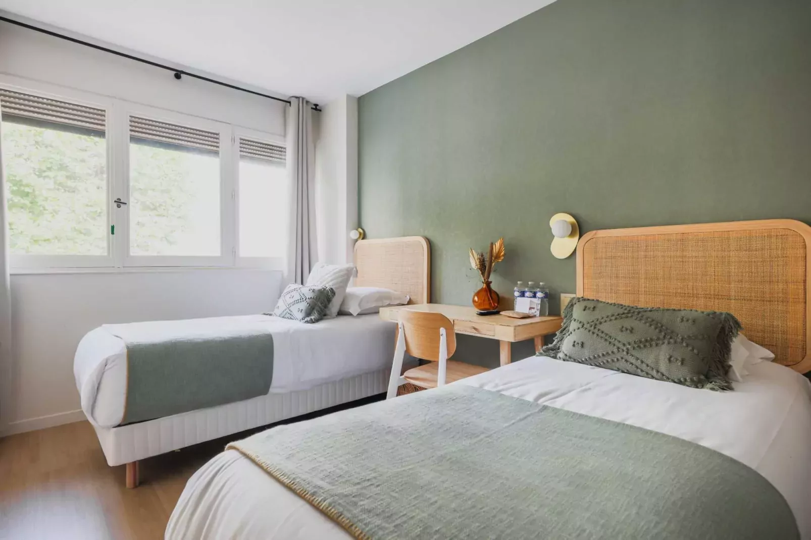 IA-31-DEGAULLE-19-Bedroom