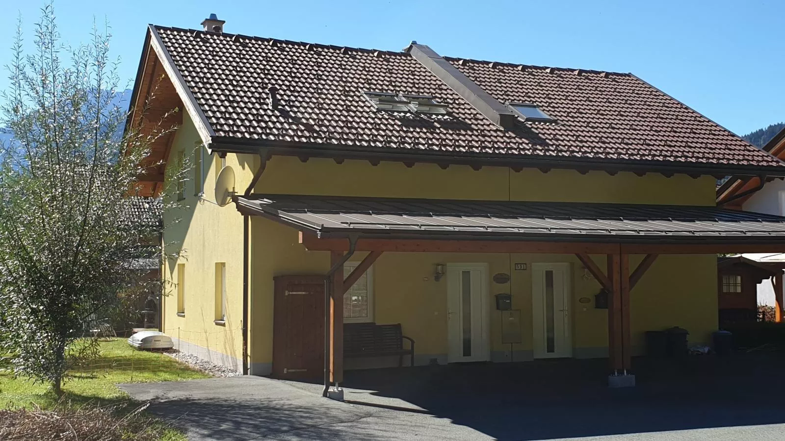 Gailblick-Exterior summer