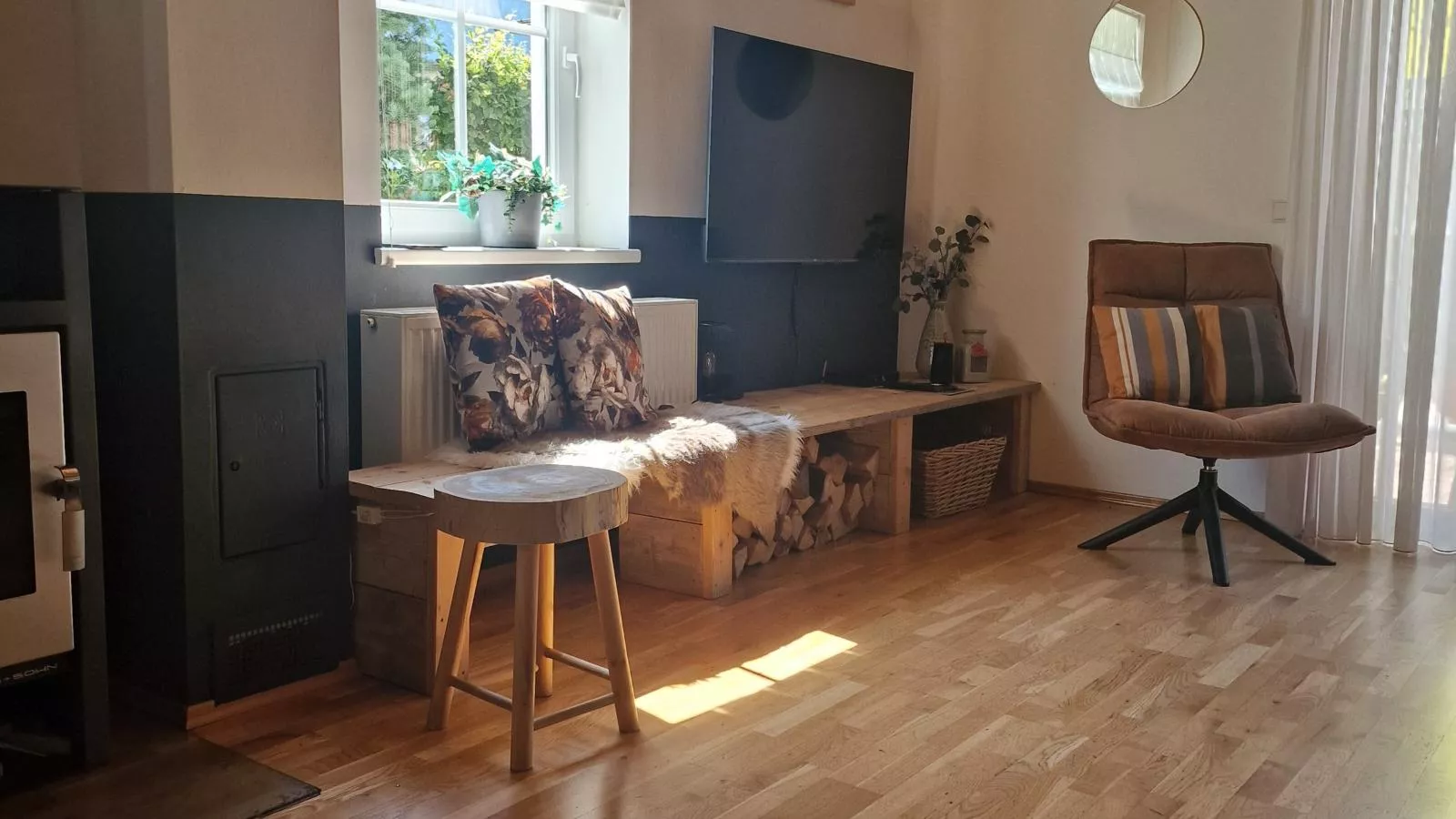 Gailblick-Living room
