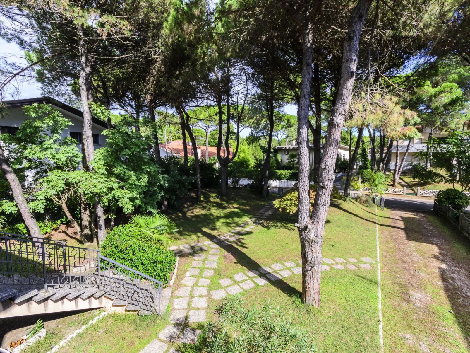 Villa Alba-Outside