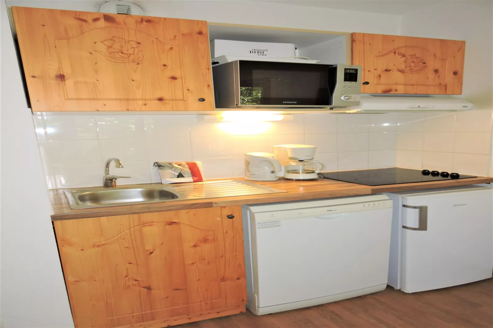 Hameau 3 002 - SPA & PISCINE appartement 4 pers-Kitchen