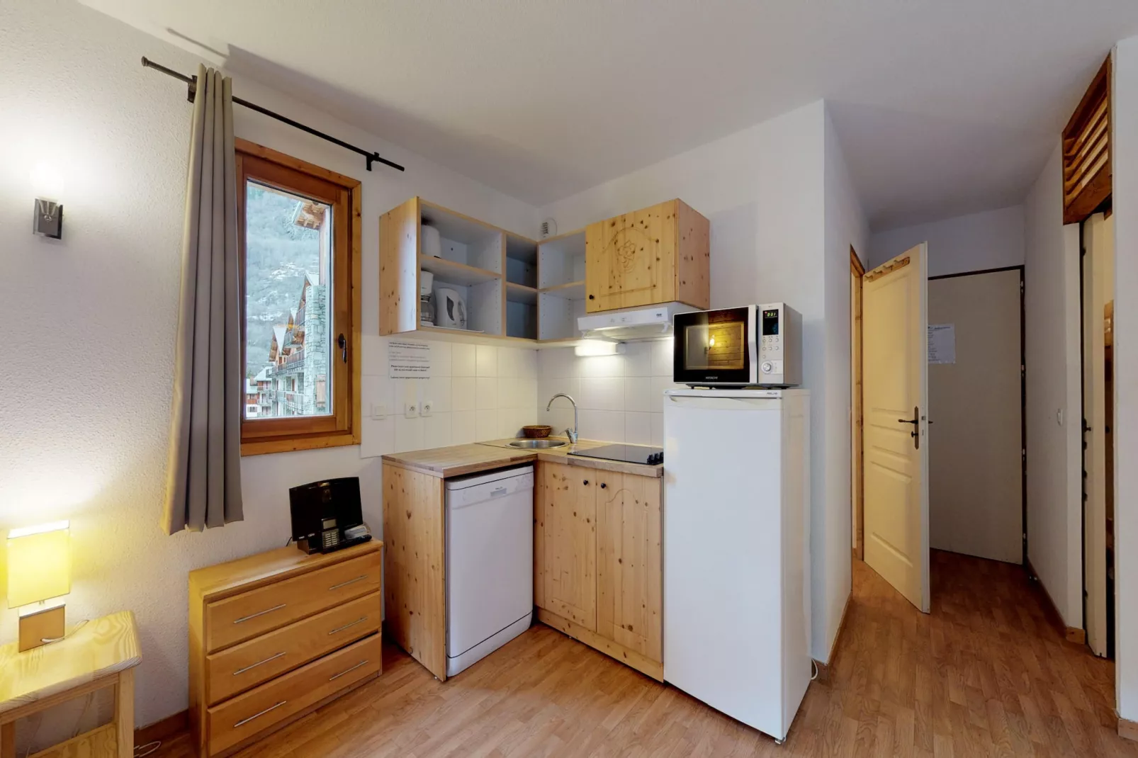 Hameau 8 101 - SPA & PISCINE studio 4 pers.-Kitchen