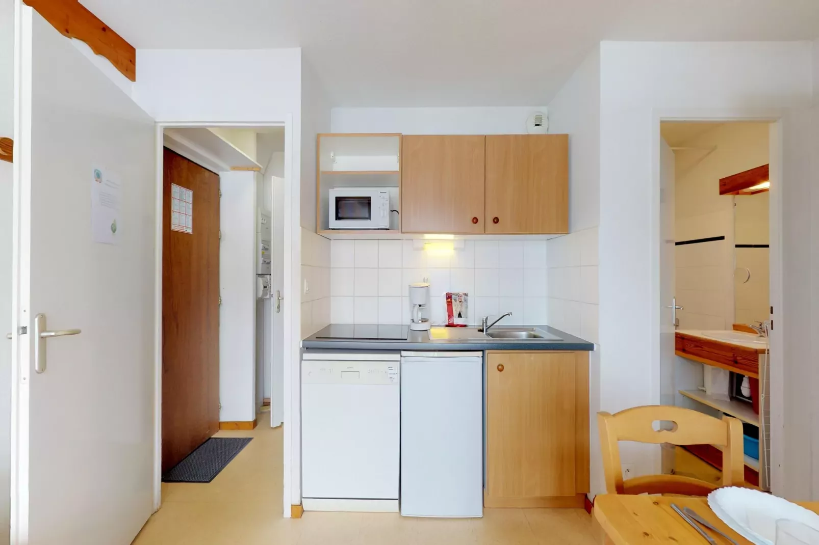 Balcons B 017 - PARC NAT. VANOISE appart. 6 pers.-Kitchen