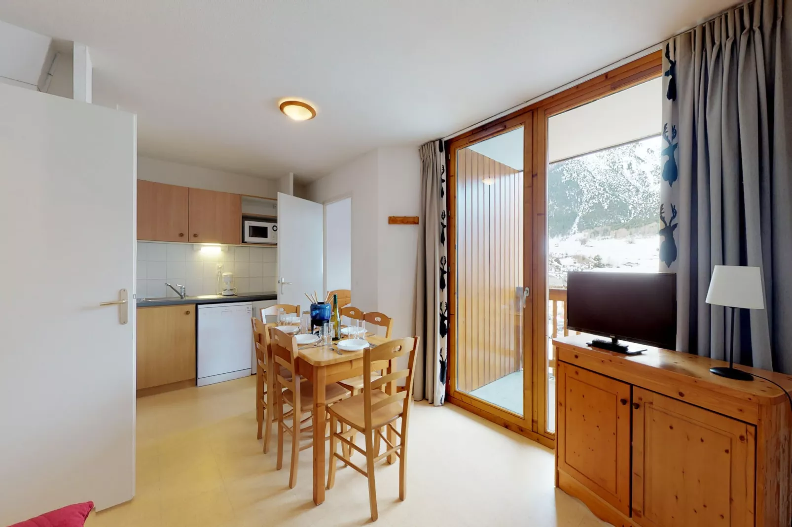 Balcons B 026 - PARC NAT. VANOISE appart. 6 pers.-Kitchen