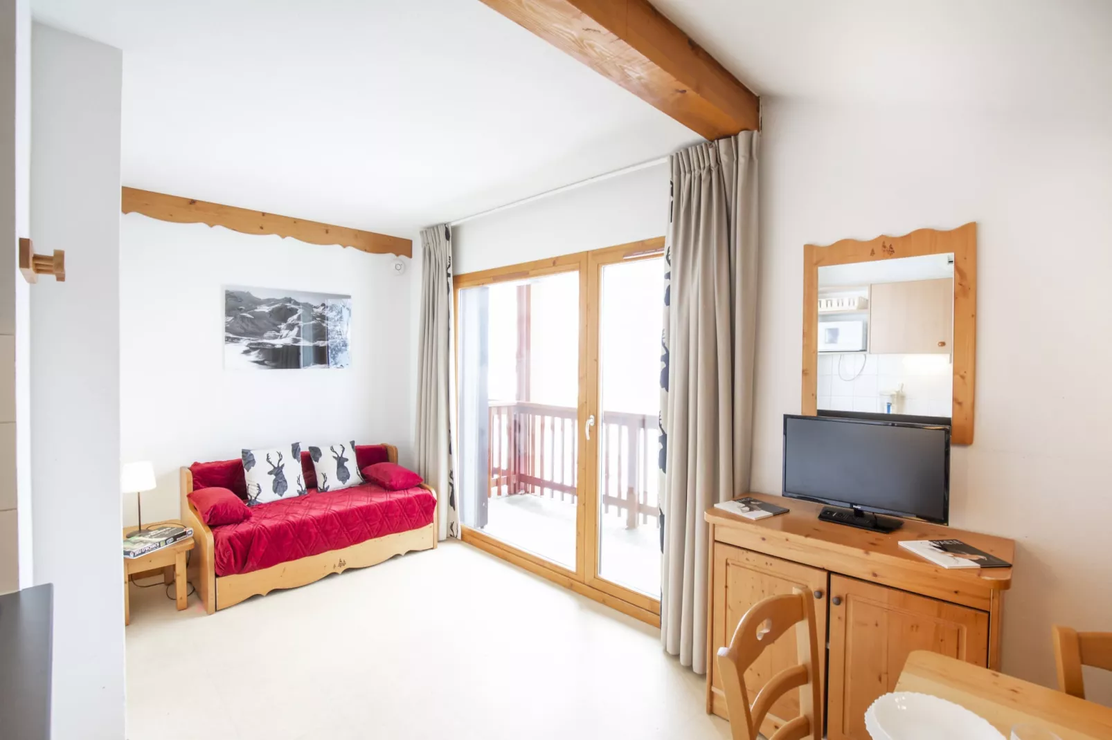 Balcons H 023 - PARC NAT. VANOISE appart. 6 pers.-Living room
